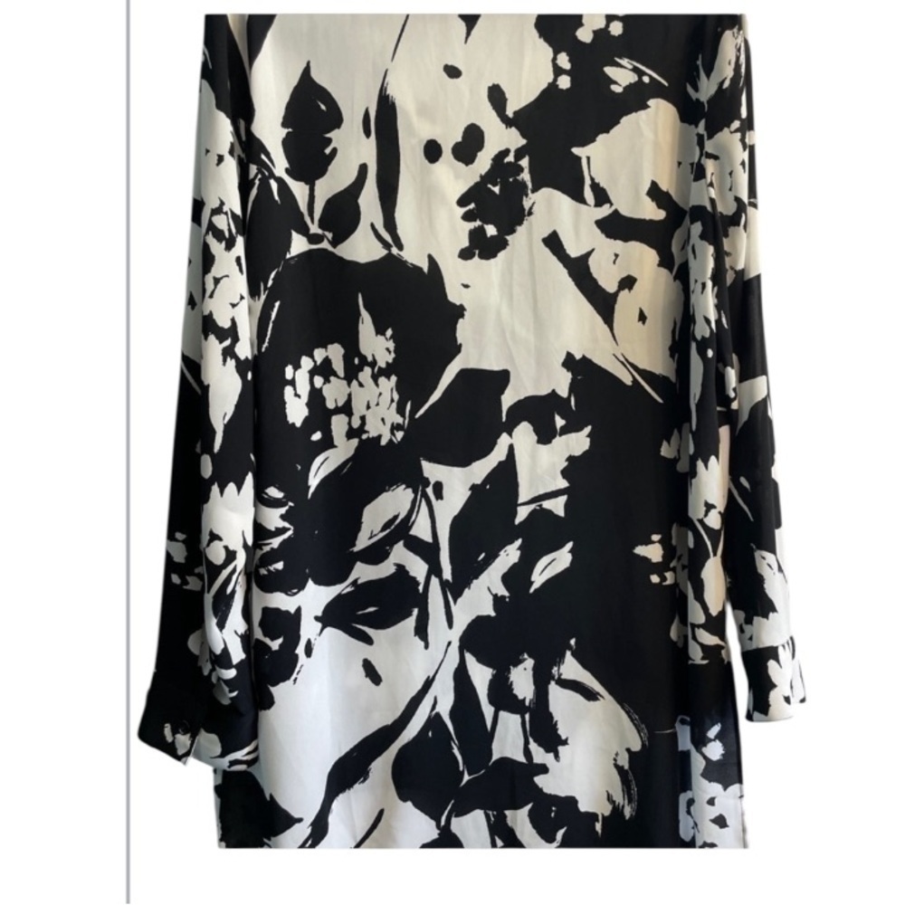 Chico's  Shirt Top Sheer Blk White Long Tunic V Neck Asymmetrical Hem M - Picture 2 of 8